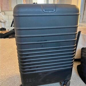 BEIS Black carry on Luggage Interior with Organizer Pocket